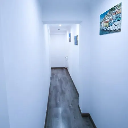 Piso Las Artes Aviles Exterior photo